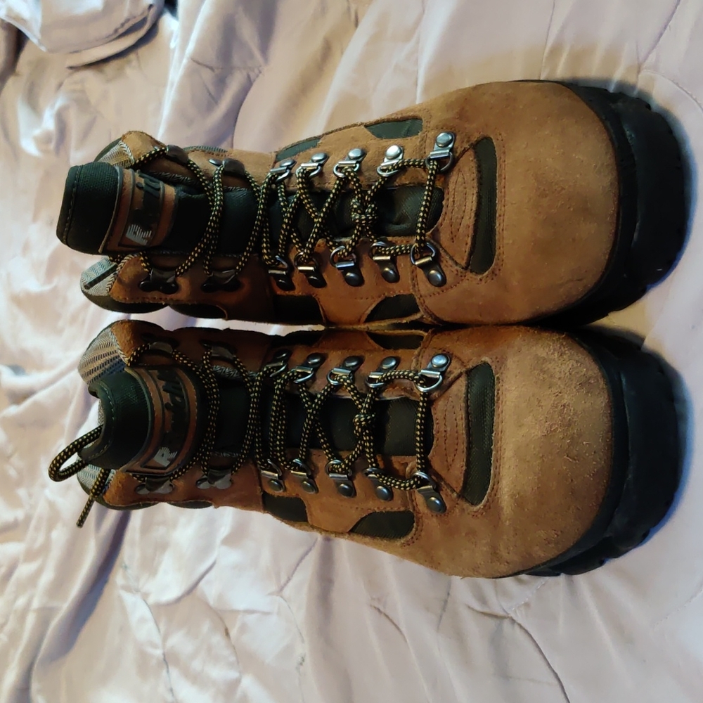 Men's hiking boots
